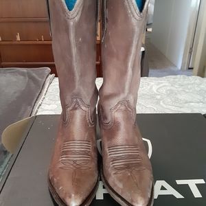 Ariat Josefina boots